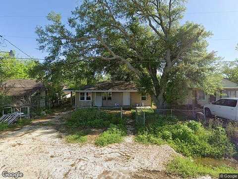 3Rd, VAN VLECK, TX 77482