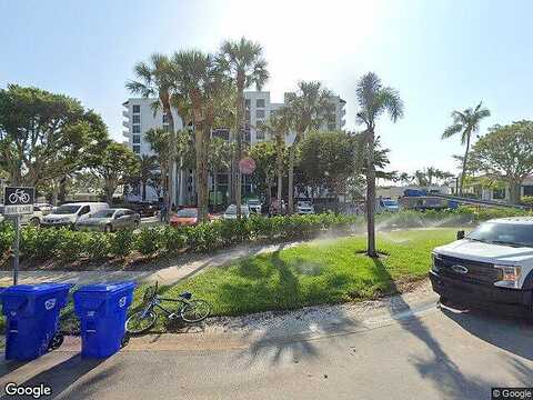 Gulf Shore Blvd N Ph 2, Naples, FL 34103