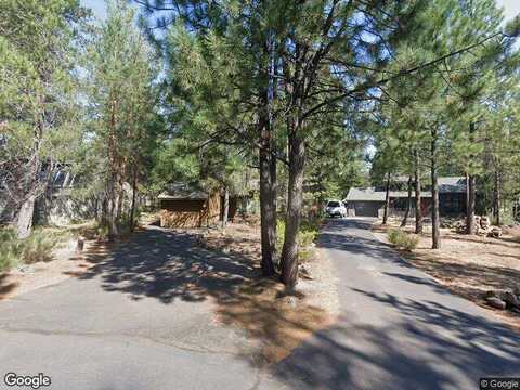 Lark Ln # 13, Sunriver, OR 97707