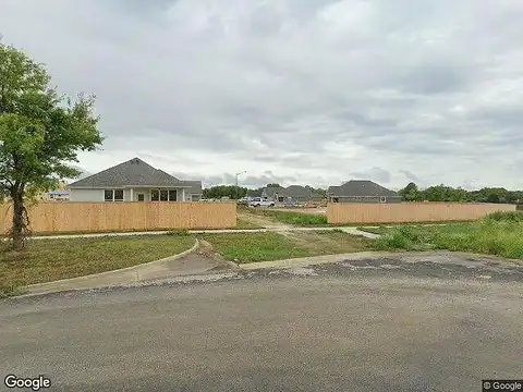 Messenger Way, Bryan, TX 77803