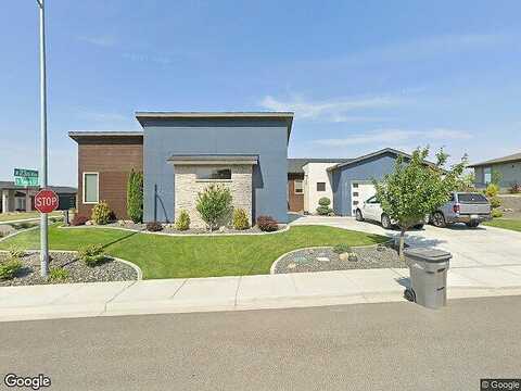 S Young Ct Lot 32, Kennewick, WA 99338