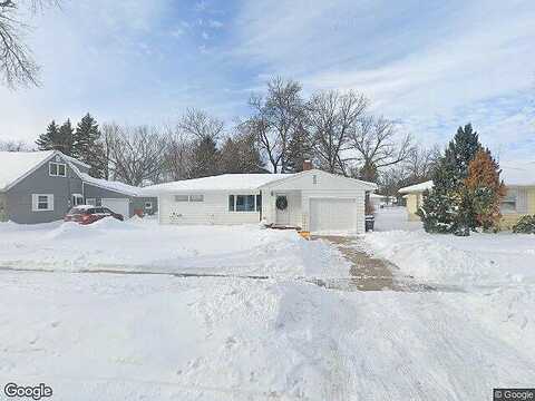 7Th, MOORHEAD, MN 56560