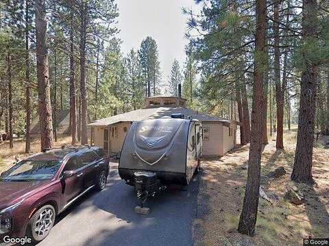 Diamond Peak Ln # 7, Sunriver, OR 97707