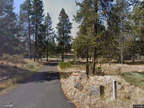 Quelah Ln # 11, Sunriver, OR 97707