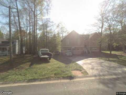 Deering Dr, Douglasville, GA 30134