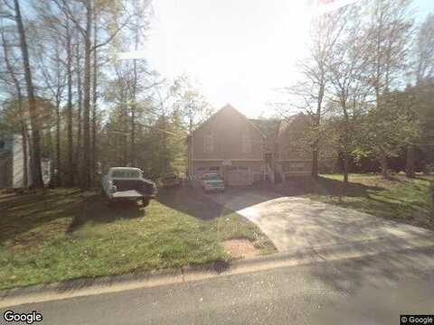 Deering Dr, Douglasville, GA 30134