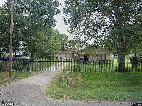 Basilwood Dr, Houston, TX 77047