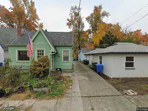 Knapp Pl Ne, Salem, OR 97301