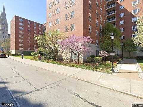 5Th Ave Apt 700, Pittsburgh, PA 15213