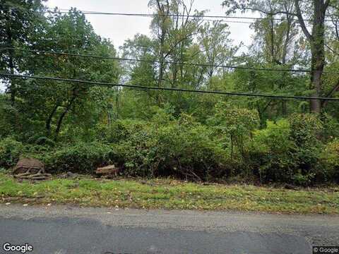 Sawmill Rd Unit D, Newtown Square, PA 19073