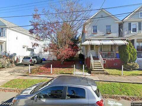 Phillip St, Nanticoke, PA 18634