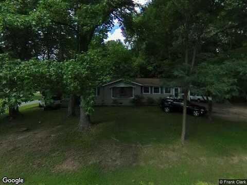 Circle Ln, Colonial Beach, VA 22443