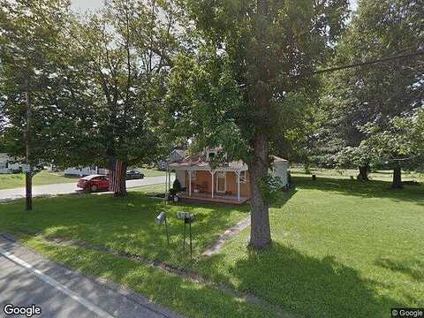 Maple Avenue, Bradenville, PA 15620