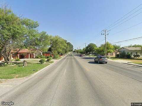 Casa Blanca Main St, Del Rio, TX 78840