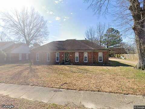 Ivy Meadows, MEMPHIS, TN 38115