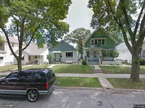 79Th, MILWAUKEE, WI 53219