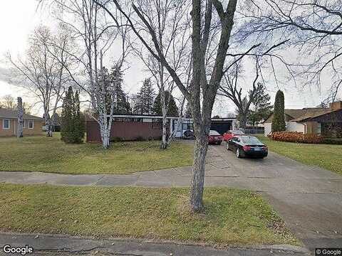 10Th, HIBBING, MN 55746