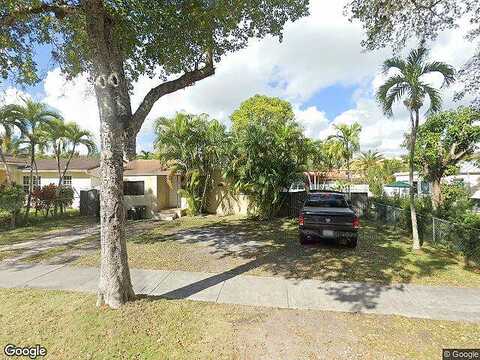 15Th, WEST MIAMI, FL 33144