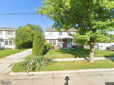 105Th, MILWAUKEE, WI 53225