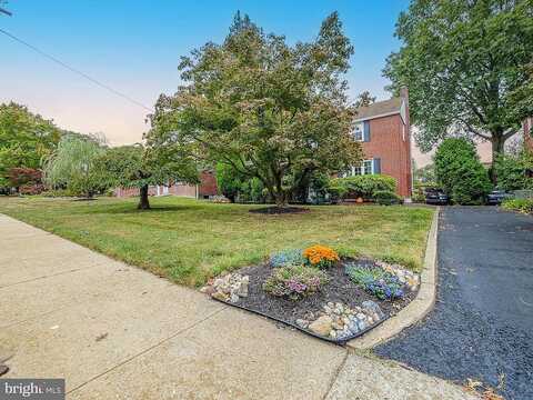 Manoa, HAVERTOWN, PA 19083