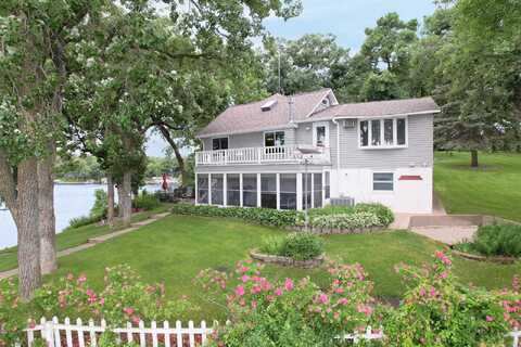 Fruitwood, RICHMOND, MN 56368