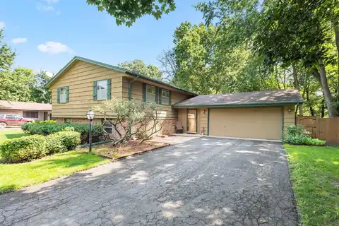 Dana, BURNSVILLE, MN 55337