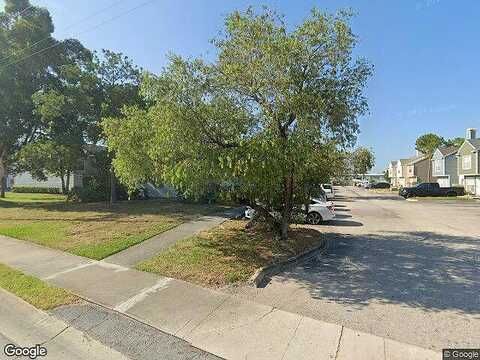 121St, LARGO, FL 33773