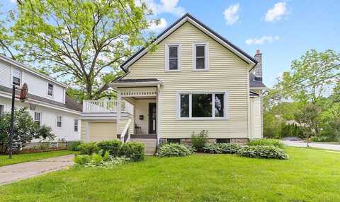 W65N699 St John Avenue, Cedarburg, WI 53012