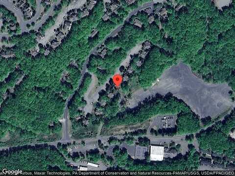 Spruce Dr, Tannersville, PA 18360