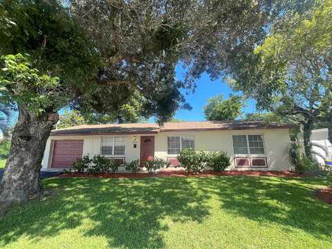 Avenue E, Riviera Beach, FL 33404