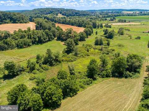 Sweet Water Road, Elverson, PA 19520