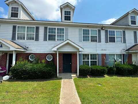 Wheel House Ln Apt B, Monroe, GA 30655