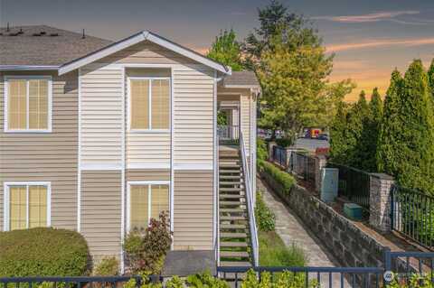 186Th Place E Unit B-205, Puyallup, WA 98375