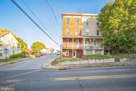 N Pleasant Ave, Dallastown, PA 17313