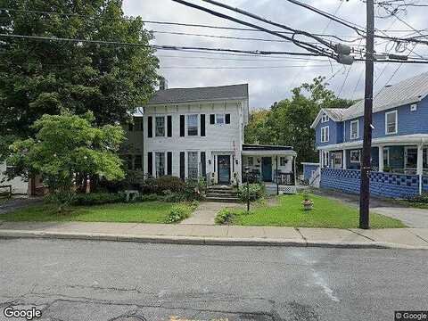Vineyard, HIGHLAND, NY 12528