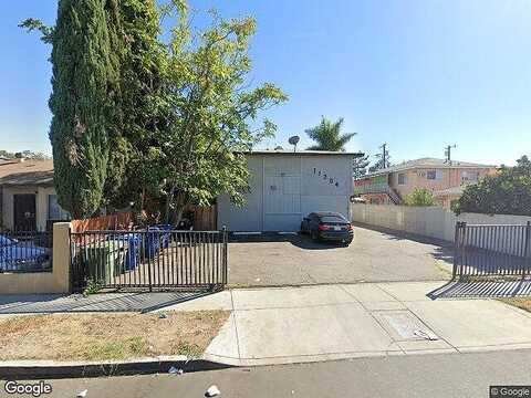 Tiara, NORTH HOLLYWOOD, CA 91601