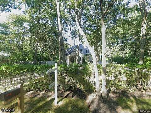 Harrison Ave, EAST HAMPTON, NY 11937