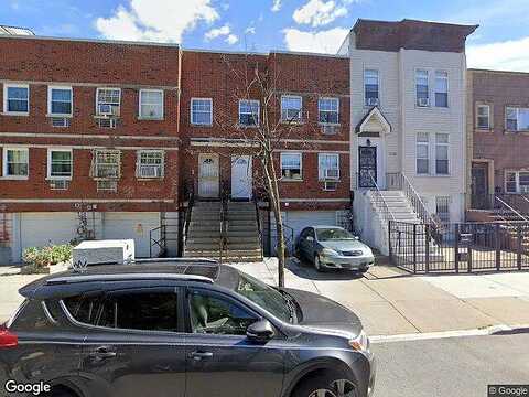 Putnam, BROOKLYN, NY 11221