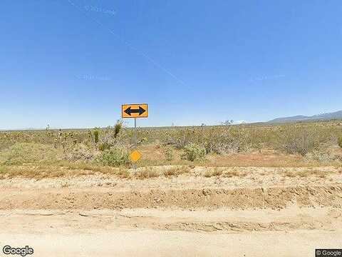 Avenue W4, LLANO, CA 93544