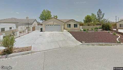 Colonial, ADELANTO, CA 92301