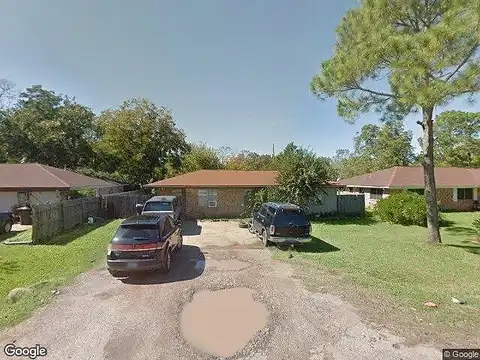 Avenue D, BRAZORIA, TX 77422