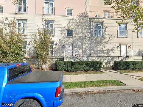 Shearwater Ct W Apt 17, JERSEY CITY, NJ 07305