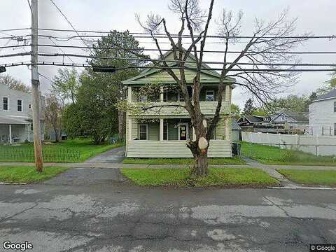 Vliet, COHOES, NY 12047