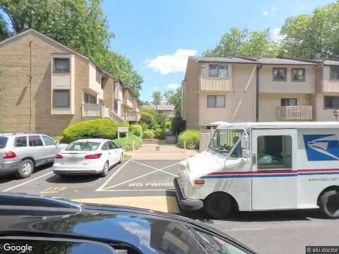 Glengyle Dr, VIENNA, VA 22181