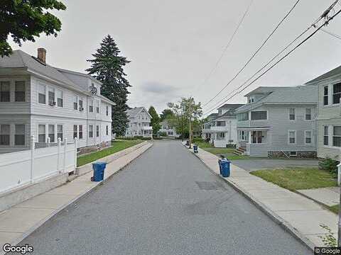 Leslie St, LAWRENCE, MA 01841