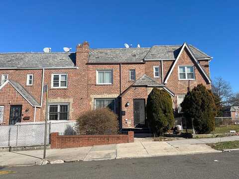 86Th, EAST ELMHURST, NY 11369