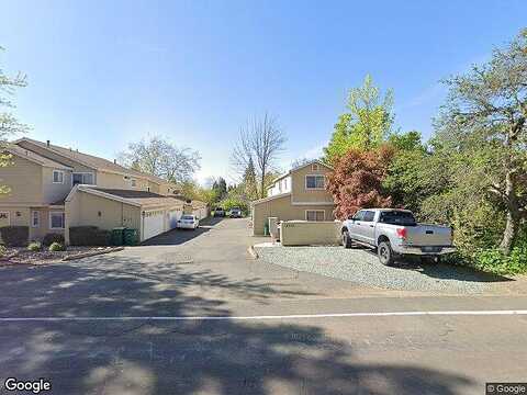 La Canada Dr Apt 5, CAMERON PARK, CA 95682