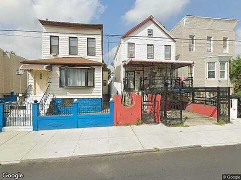 Logan, BROOKLYN, NY 11208