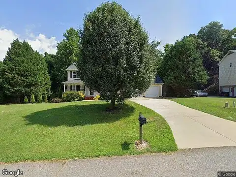 Lucinda, KERNERSVILLE, NC 27284