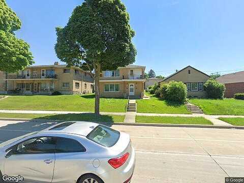 92Nd, MILWAUKEE, WI 53222